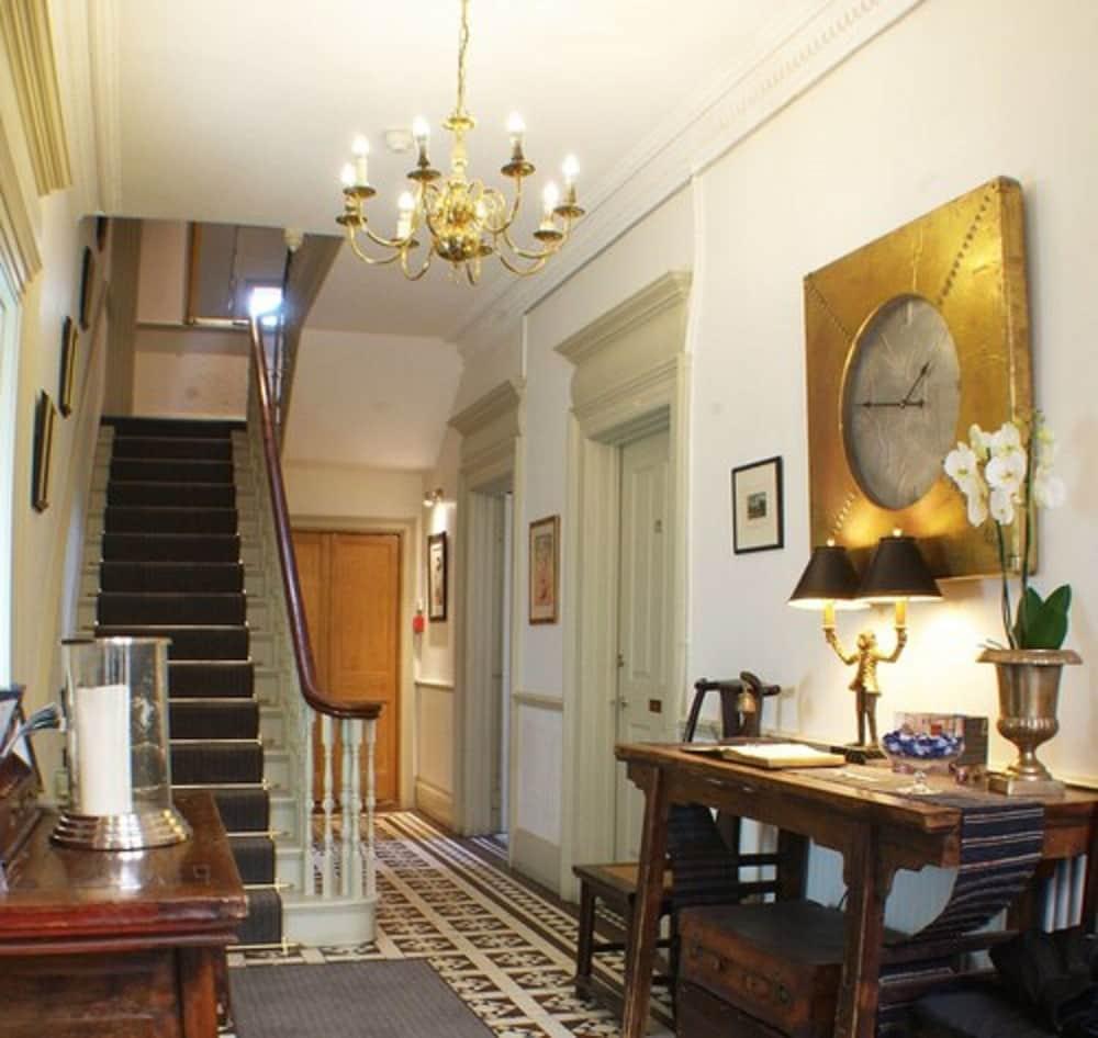 Dorian House Boutique B&B - Free Parking! Бат Екстер'єр фото The interior of the hotel