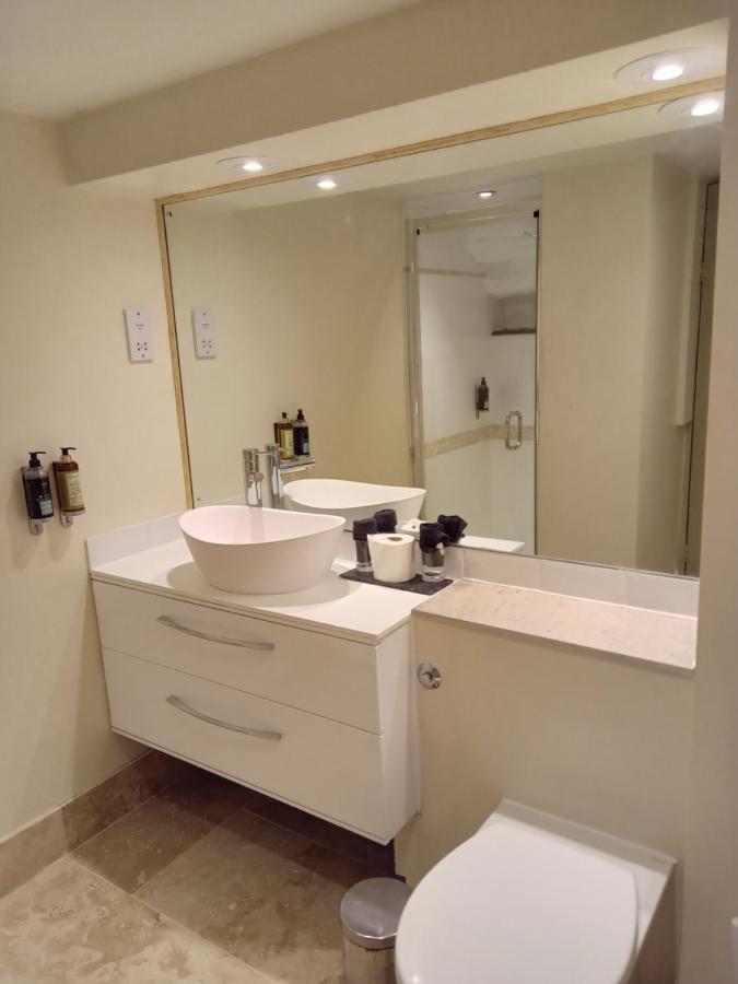 Dorian House Boutique B&B - Free Parking! Бат Екстер'єр фото
