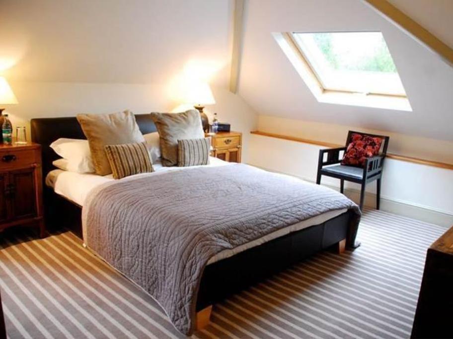Dorian House Boutique B&B - Free Parking! Бат Екстер'єр фото A bedroom at the hotel